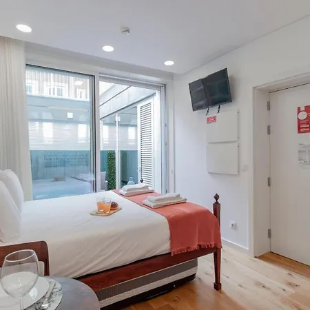 Appartamento Cozy W/ Patio By Lovelystay