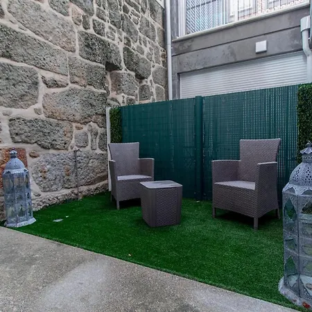 Cozy W/ Patio By Lovelystay *