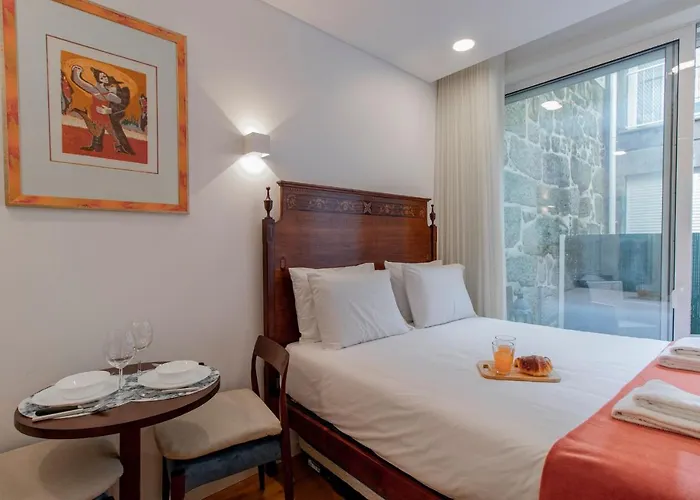 Appartamento Cozy W/ Patio By Lovelystay