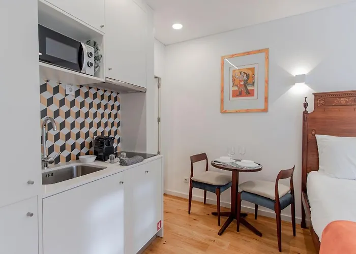 Appartamento Cozy W/ Patio By Lovelystay