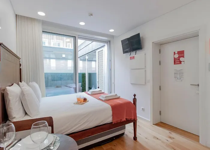 Apartmán Cozy W/ Patio By Lovelystay