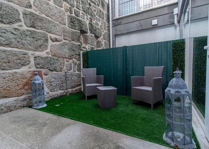 Cozy W/ Patio By Lovelystay *